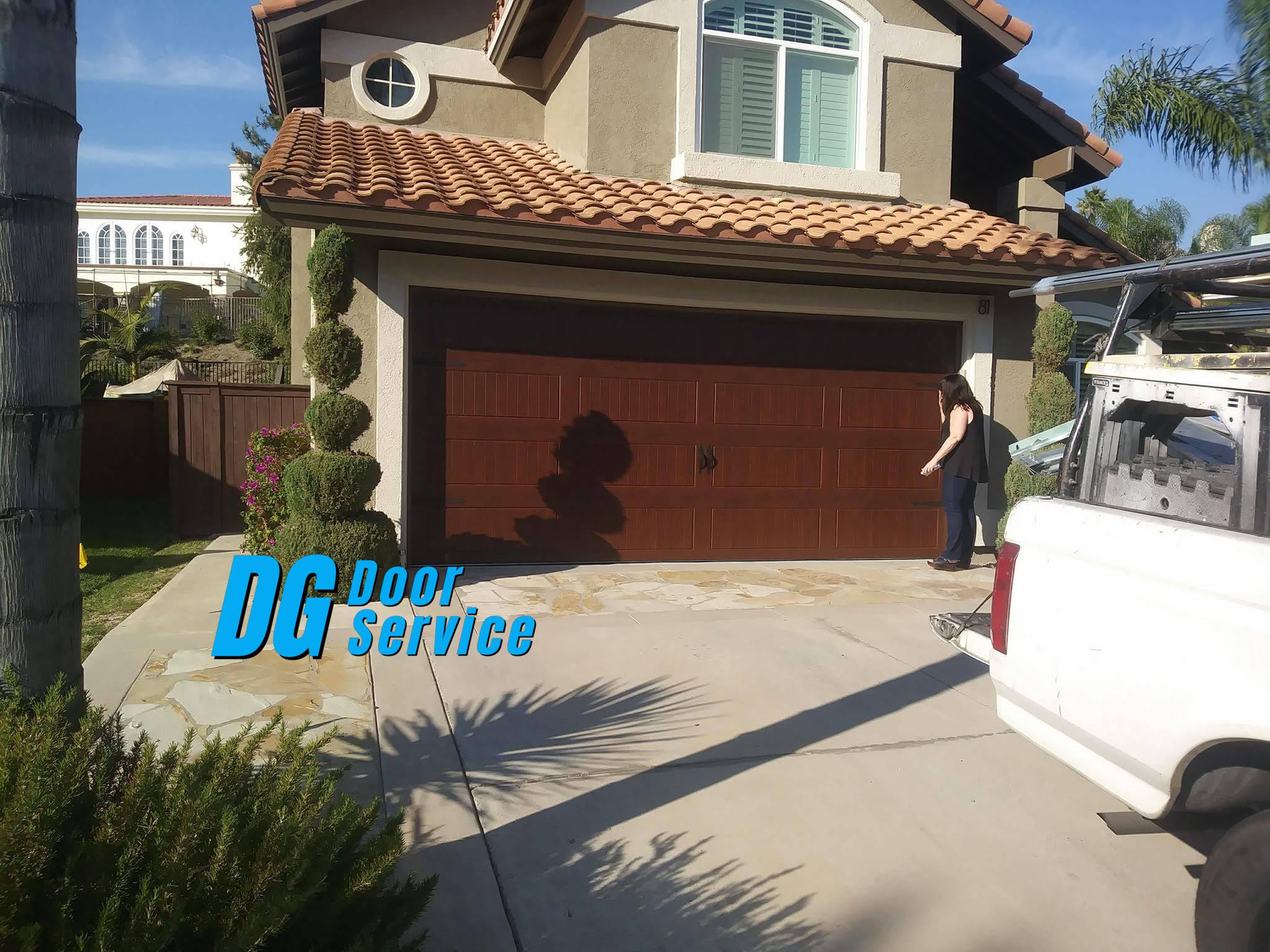 Wood grain Garage Doors – DG Door Service Custom Wood Garage Door Little Rock, Arkansas